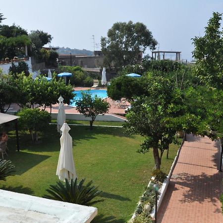 Hotel Savoia Procida Exterior foto